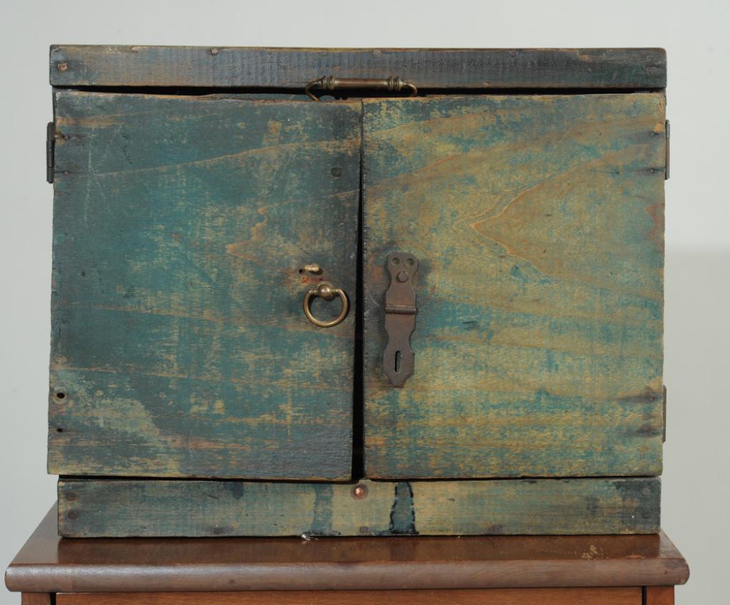 Diminutive Green Painted Chest (1 of 7)