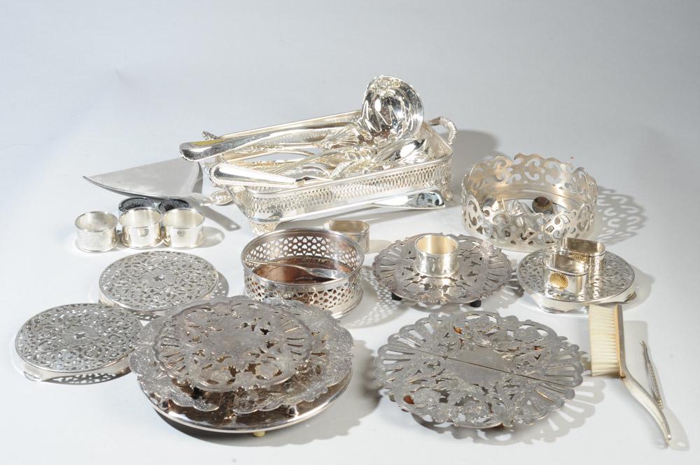 Mixed Lot Silverplate & Metal (1 of 4)