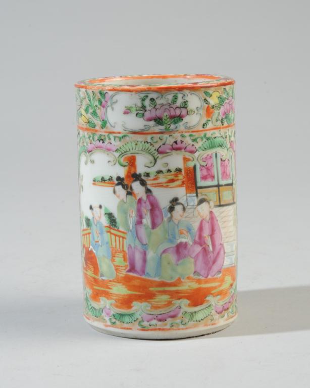 19th C. Rose Medallion Brush Pot (1 of 4)