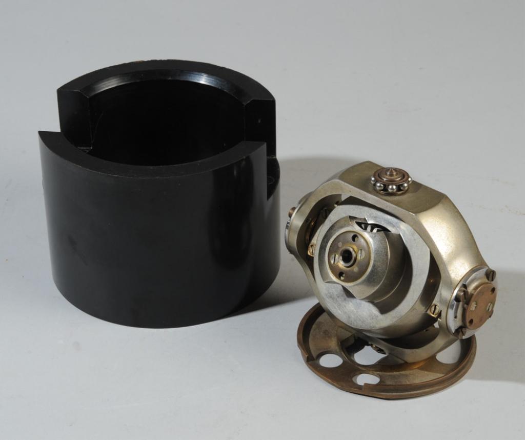 WWII US Navy Torpedo Gyroscope with Stand (1 of 6)
