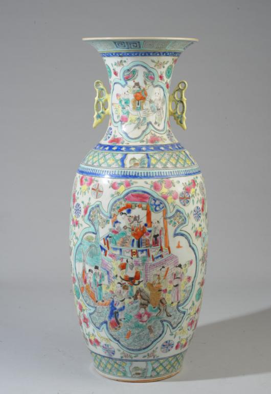 Large Chinese Famille Rose Vase (1 of 14)