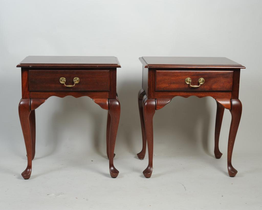 Pair of 20th C. Queen Anne Style Side Tables (1 of 4)