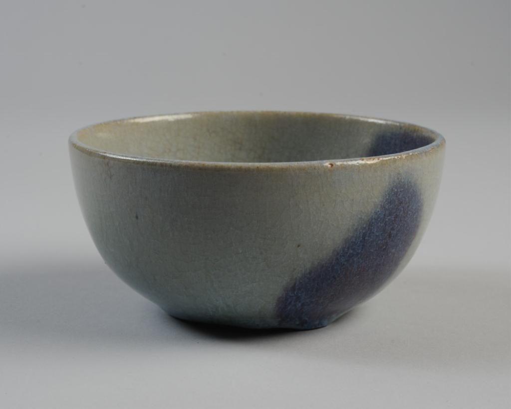Chinese Bowl with Jun Type Glaze (1 of 5)