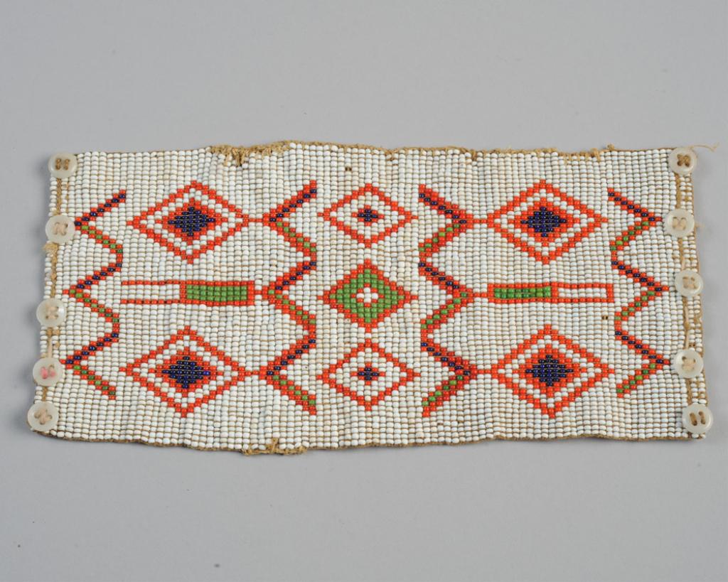 Sioux Beaded Accessory (1 of 6)