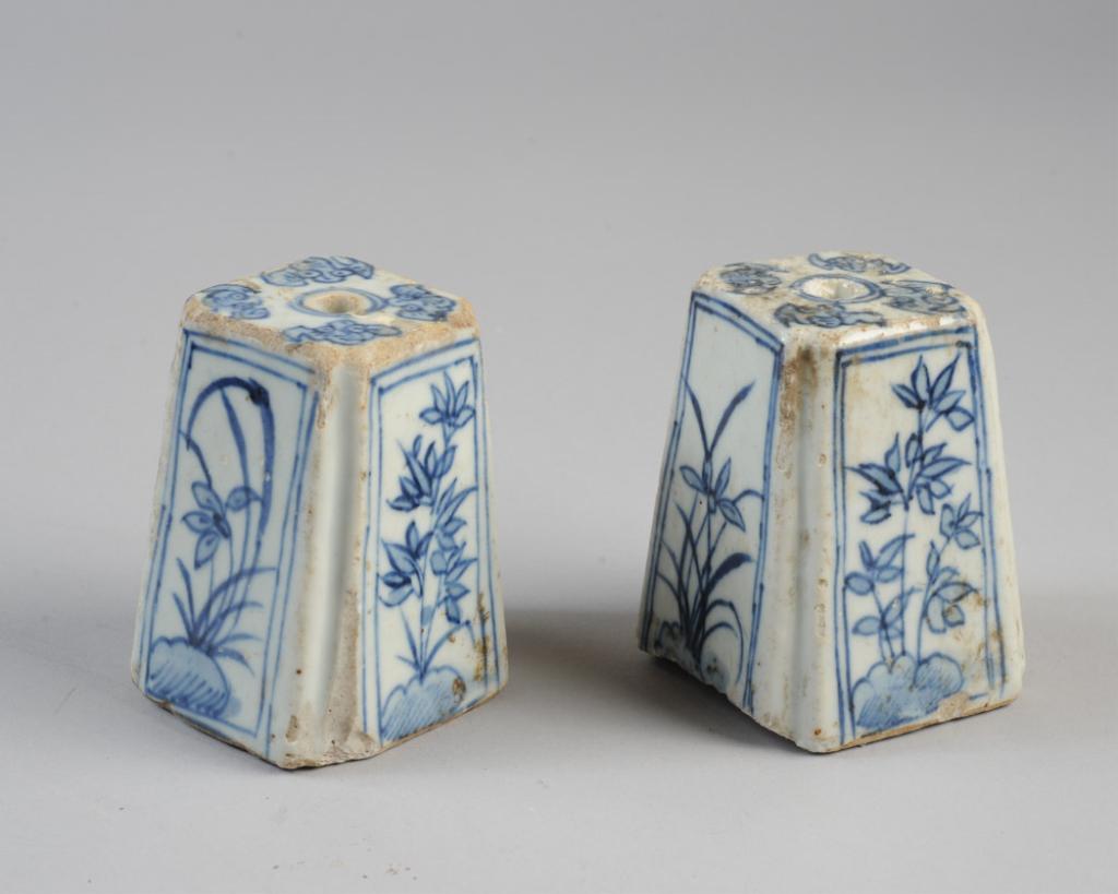 Pair Ming Incense Stick Holders (1 of 8)