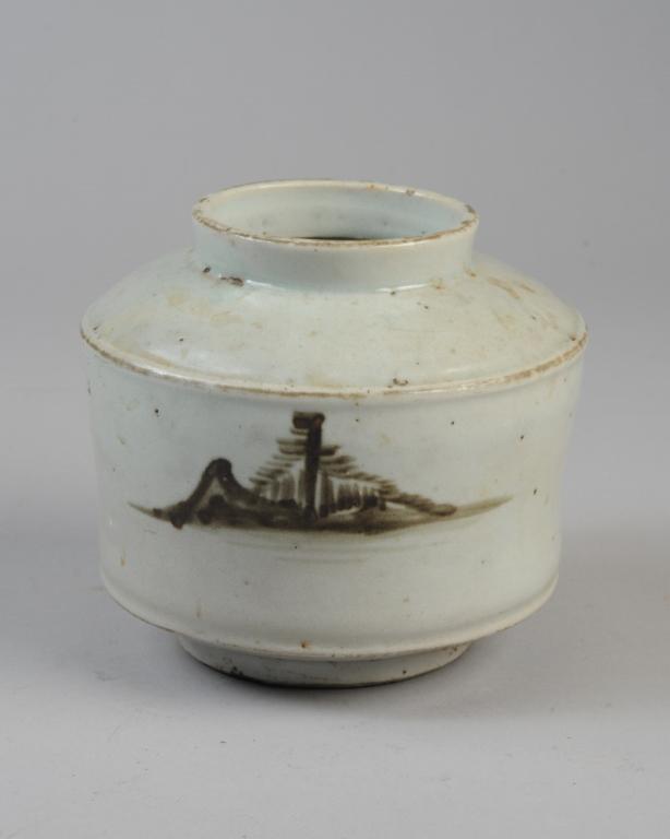18th C Korean Porcelain Jar (1 of 5)