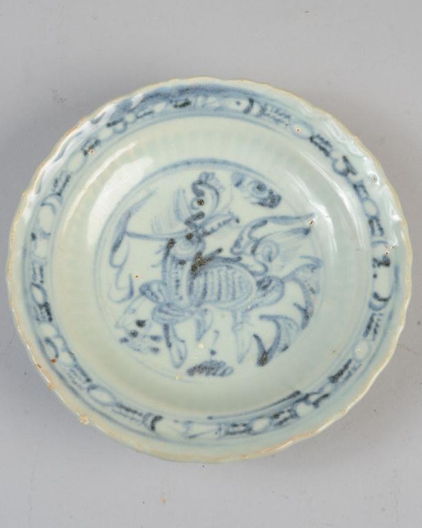 Ming Blue & White Plate (1 of 5)