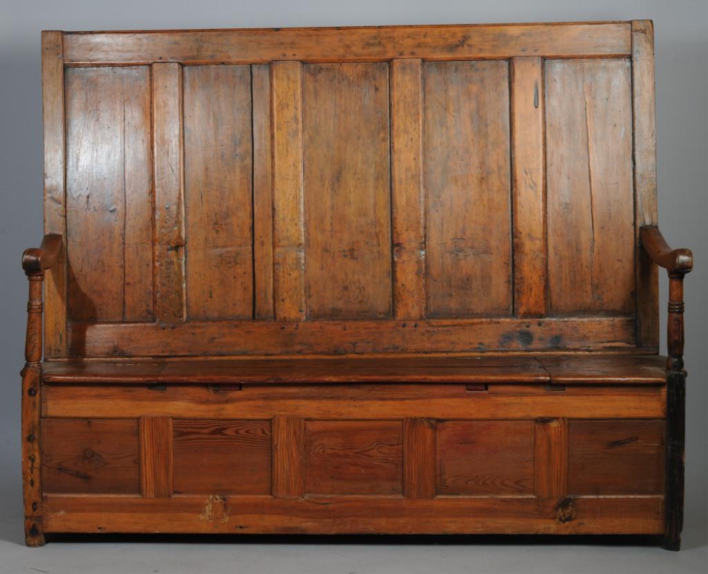 18th C. High Backed Oak Settle (1 of 16)