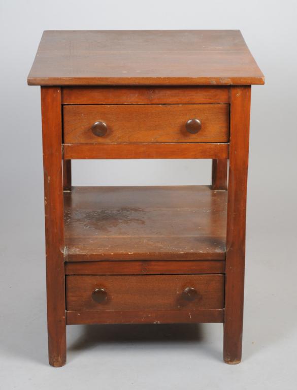 Vintage 2-Tier End Table (1 of 6)