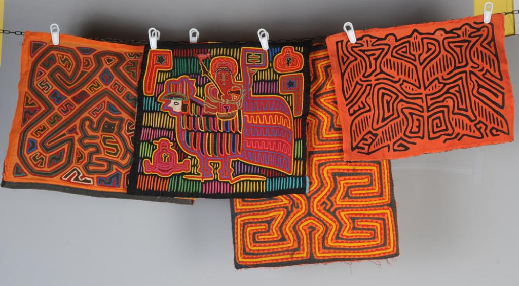 Four Vintage Kuna / Guna Molas, San Blas Island (1 of 9)
