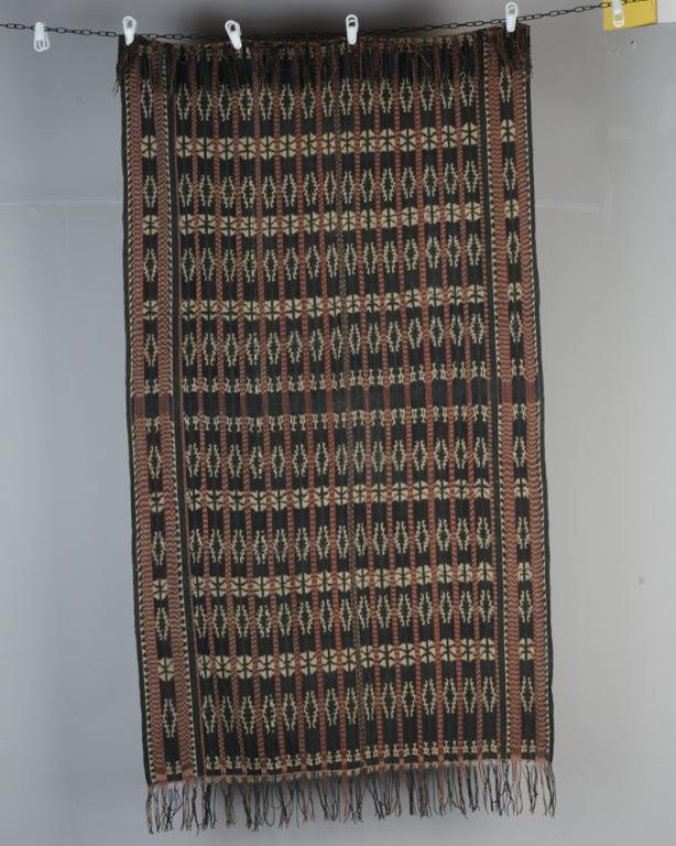 Savu Men's Ceremonial Wrap, Raijua (1 of 9)