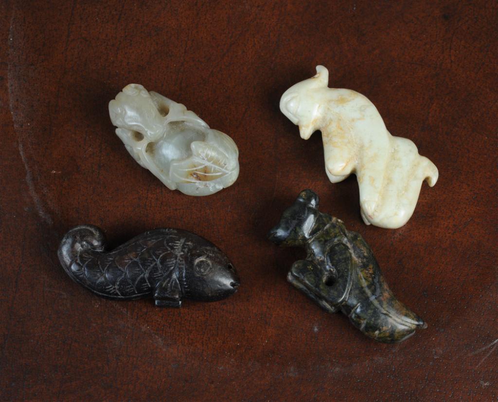 4 Japanese Carved Hardstone Netsuke / Okimono (1 of 7)