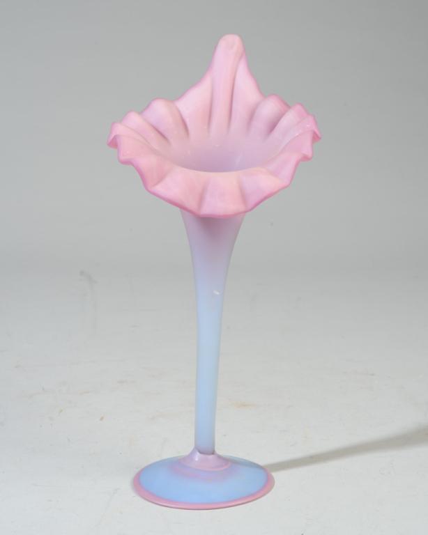 Art Glass Jack in the Pulpit Vase (1 of 4)