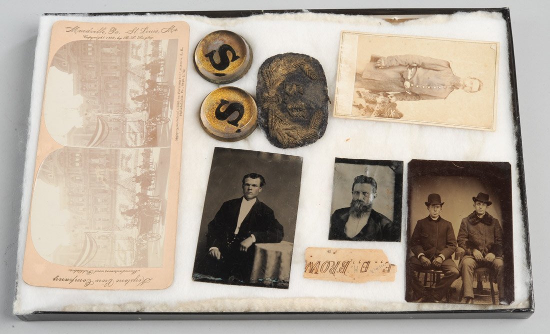 Civil War CDV, + Photos, Misc.: Items in a glass top display box including a cdv photo of a Union Artillery Officer in uniform, backstamp of Kimberly Bros, National Gallery, Fortress Monroe (Virginia.) Also what appears to be a Sout