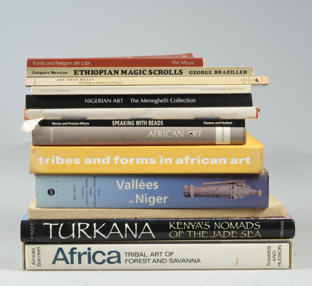 13 Pcs. Books / Booklets, African Art etc.: To include "Art That Heals: The Image as Medicine in Ethiopia" by Jacques Mercier, "Ethiopian Magic Scrolls" by Jacques Mercier, "Kunst und Religion der Lobi", etc. Some may be in English, German, Fre