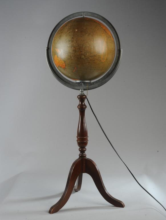 1938 Weber Costello Illuminated Globe (1 of 6)
