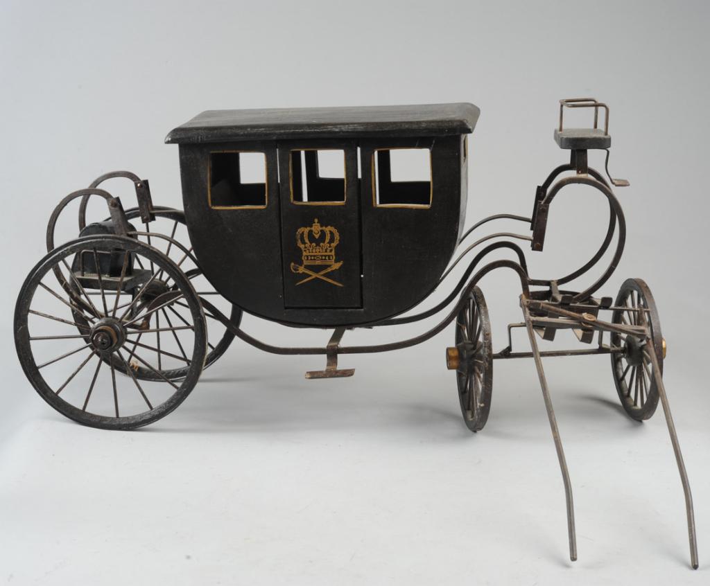 Salesman Sample or Model Carriage (1 of 4)