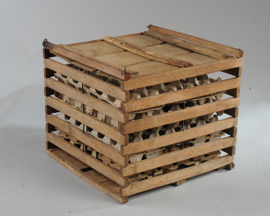 Antique Wood Egg Crate (1 of 4)