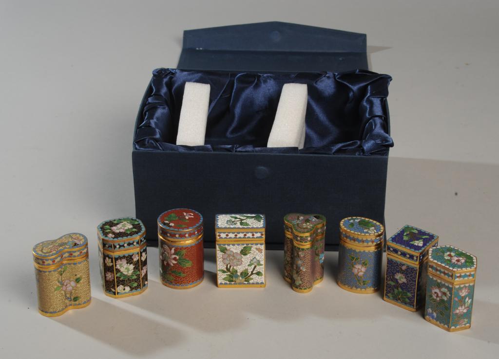 Lot Small Cloisonne Boxes (1 of 5)