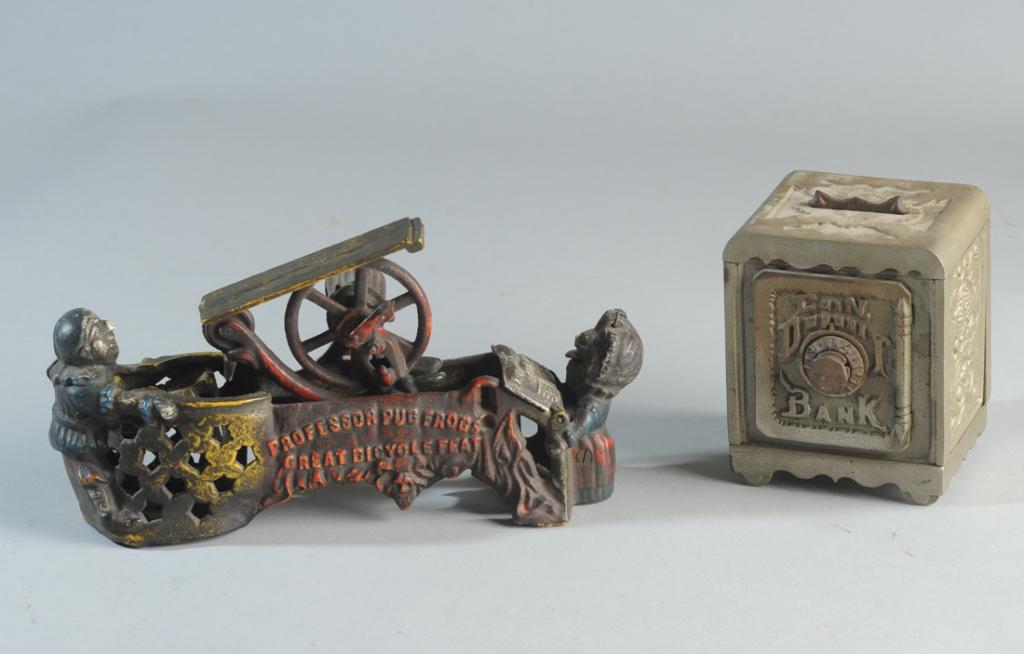 Mechanical Bank Professor Pug Frog + Safe Bank (1 of 3)