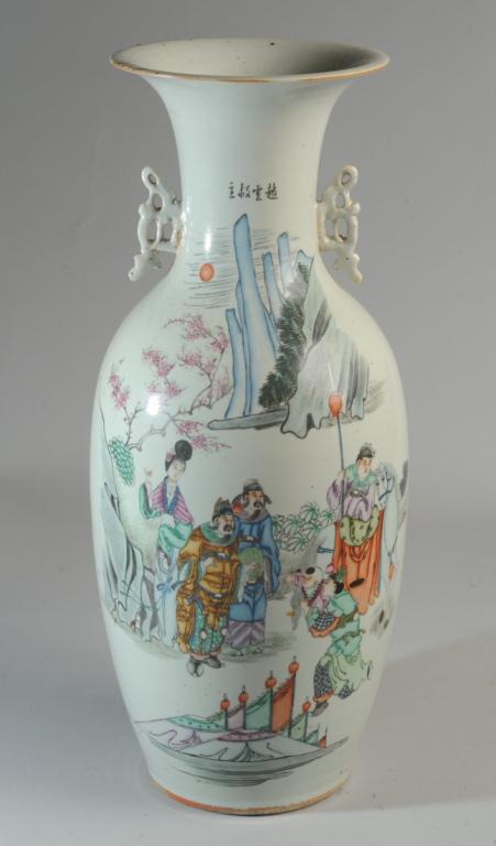 Large Chinese Republic Period Vase (1 of 8)