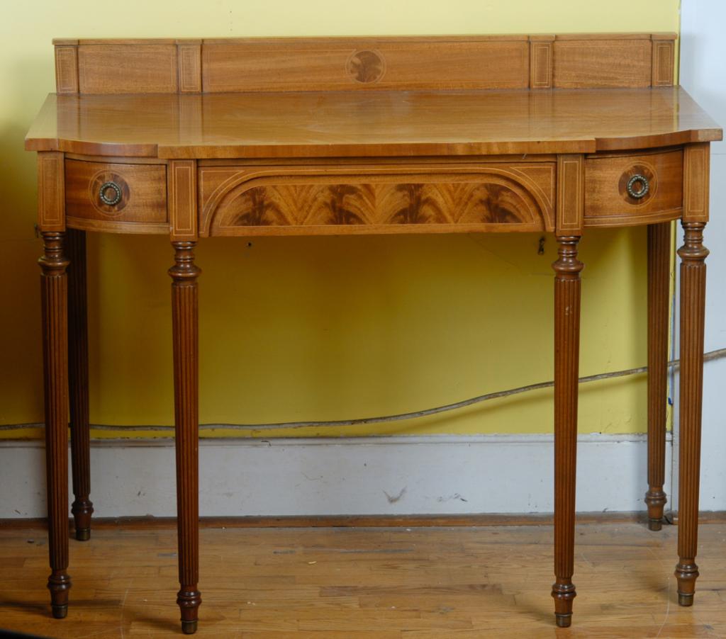 20th C. Mahogany Sideboard (1 of 4)