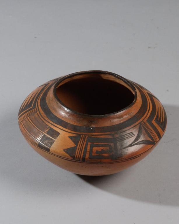 Older Hopi Pottery Bowl (1 of 5)