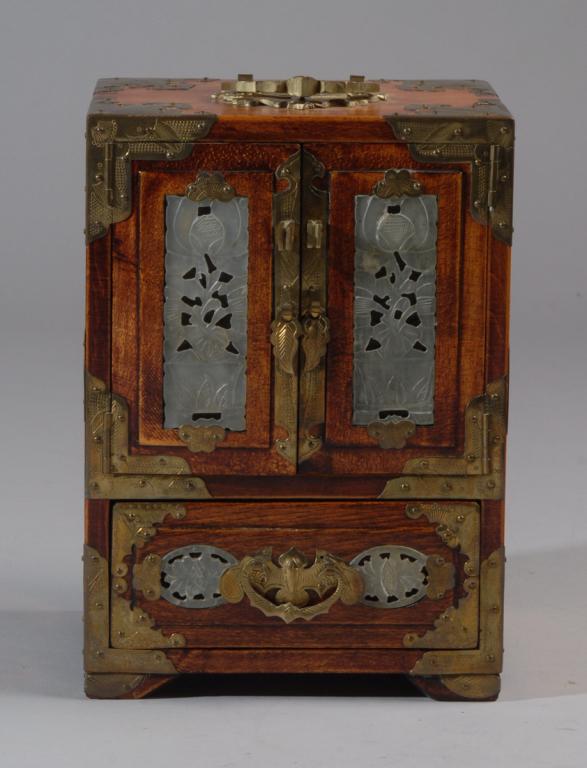 Chinese Jewelry Box (1 of 4)