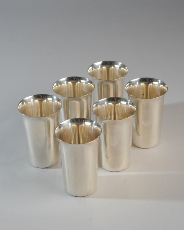 Six Manchester Silver Co. Sterling Tumblers (1 of 4)