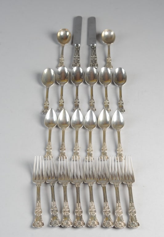 24 pcs Tiffany & Co English King Sterling Flatware (1 of 4)