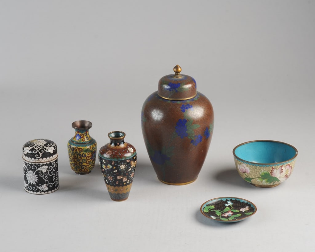 Lot Chinese & Japanese Cloisonne (1 of 3)