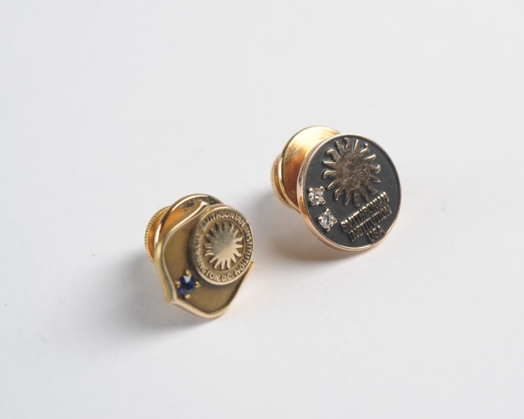 Two 10k Gold Smithsonian Lapel Pins (1 of 4)