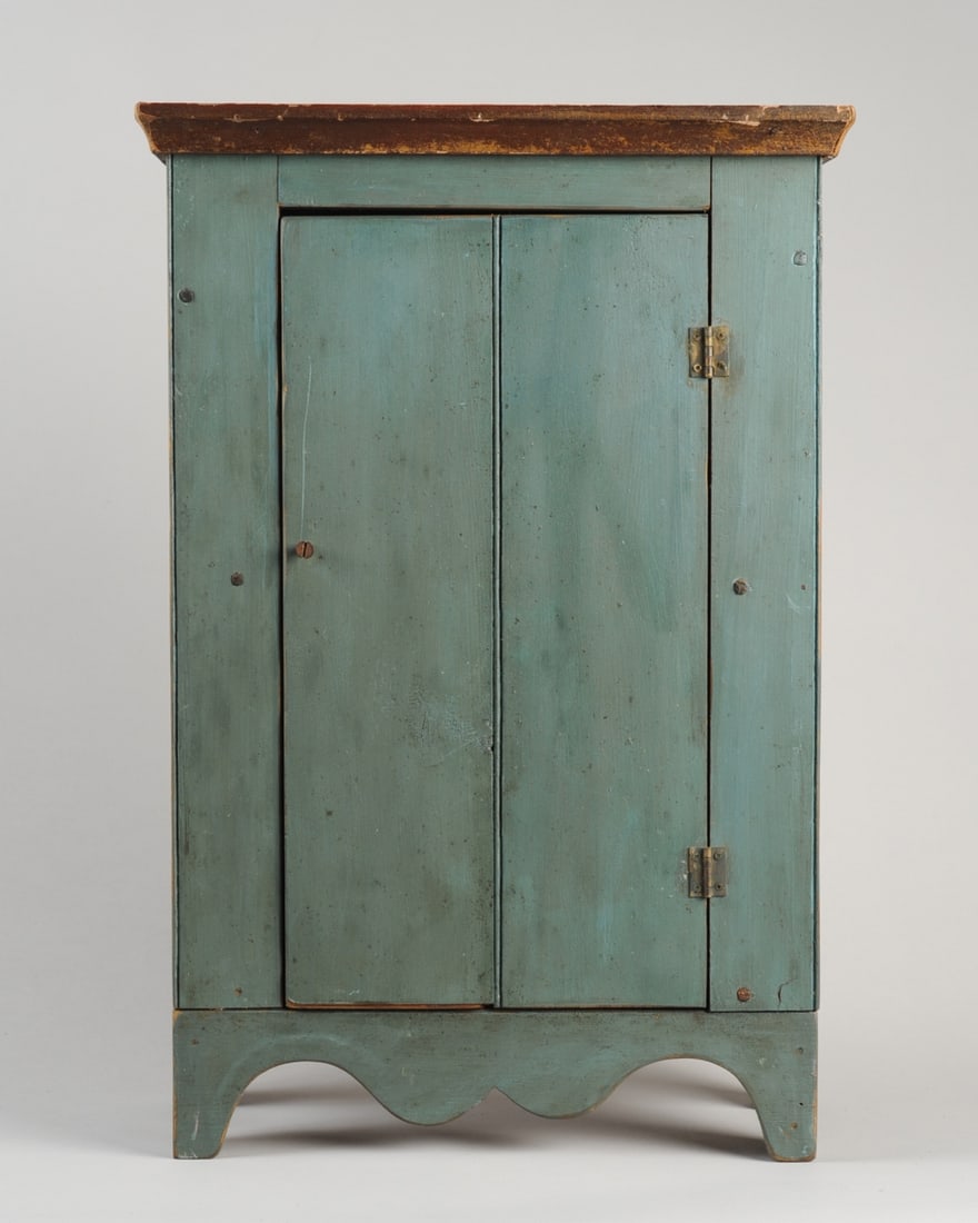 Miniature Pine One-Door Cupboard, Blue Paint (1 of 10)