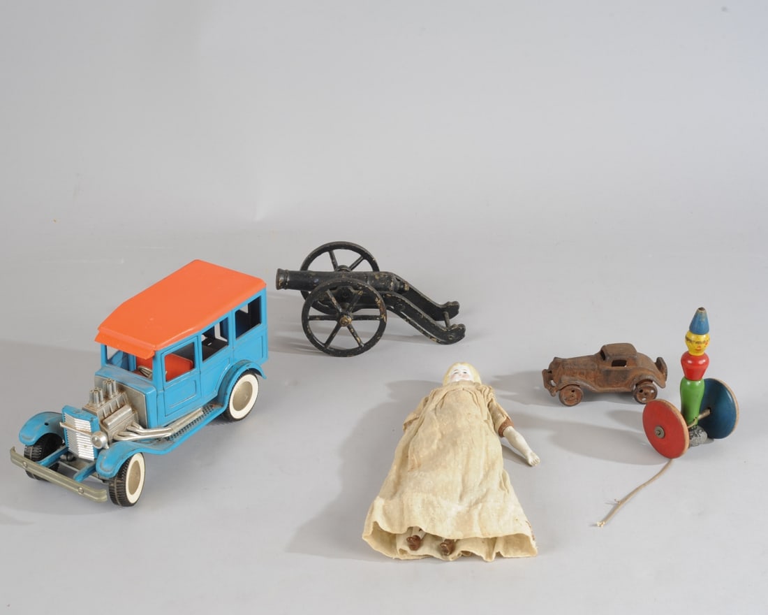 Mixed Group Vintage / Antique Toys (1 of 6)