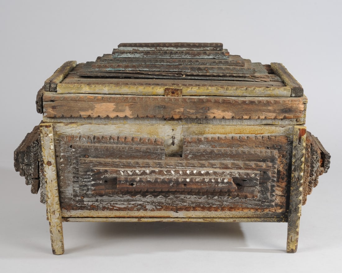 Antique North Carolina Tramp Art Box (1 of 9)