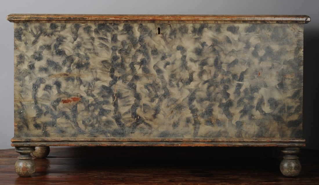 19th C. Smoke Paint Decorated Blanket Chest (1 of 18)
