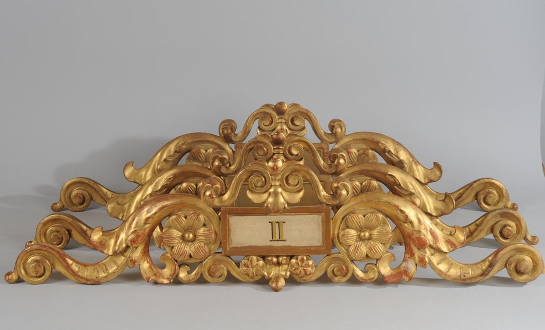 Three Italian Gilt Wood Supraporte Ornaments (1 of 6)