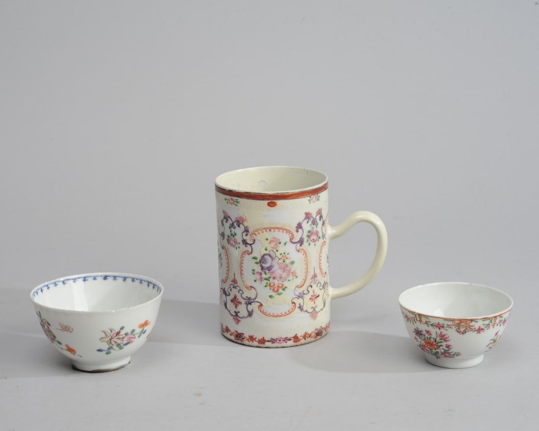 18th C. Chinese Export Tankard & Cups (1 of 10)