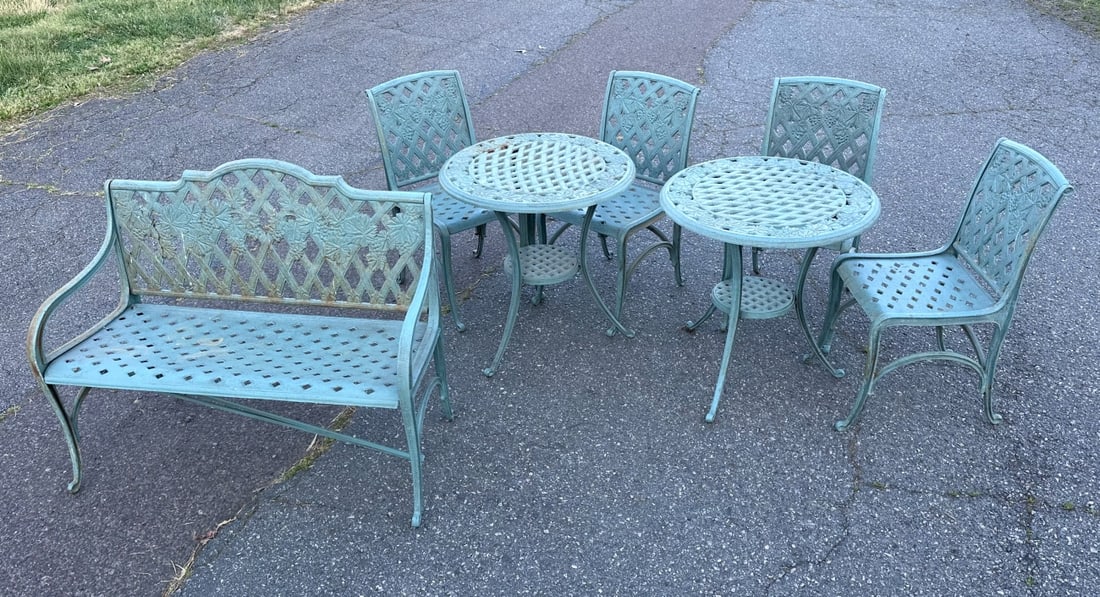 Painted Metal Garden Furniture Suite (1 of 17)