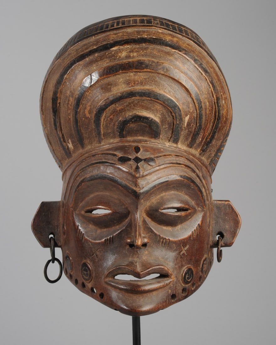 Chokwe Mwana Pwo Mask, Angola (1 of 6)