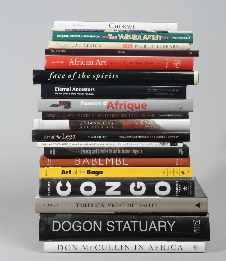 20 Pcs. Books / Booklets, African Art etc. (1 of 4)