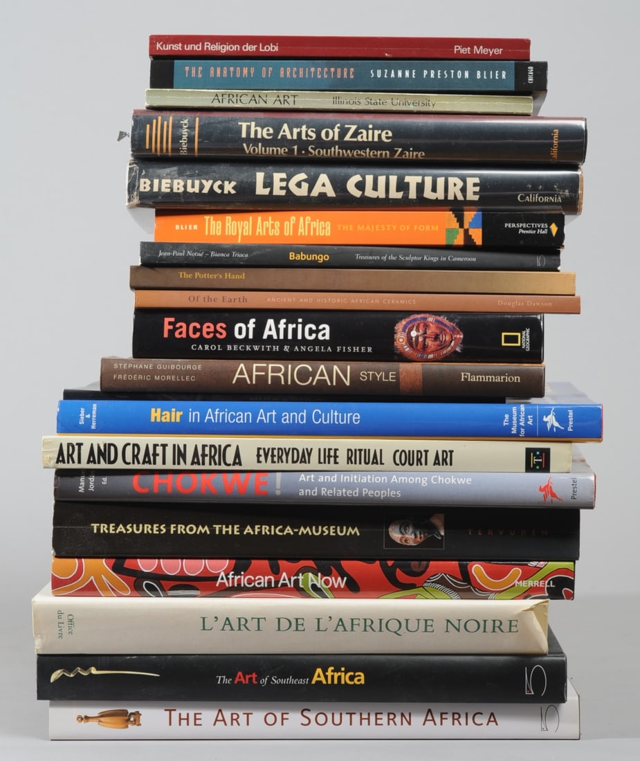 20 Pcs. Books / Booklets, African Art etc.: To include "Art and Craft in Africa: Everyday Life, Ritual, Court Art" by Laure Meyer, "Chokwe! Art and Initiation among Chokwe and Related Peoples" edited by Manuel Jordan, "Hair in African Art and C