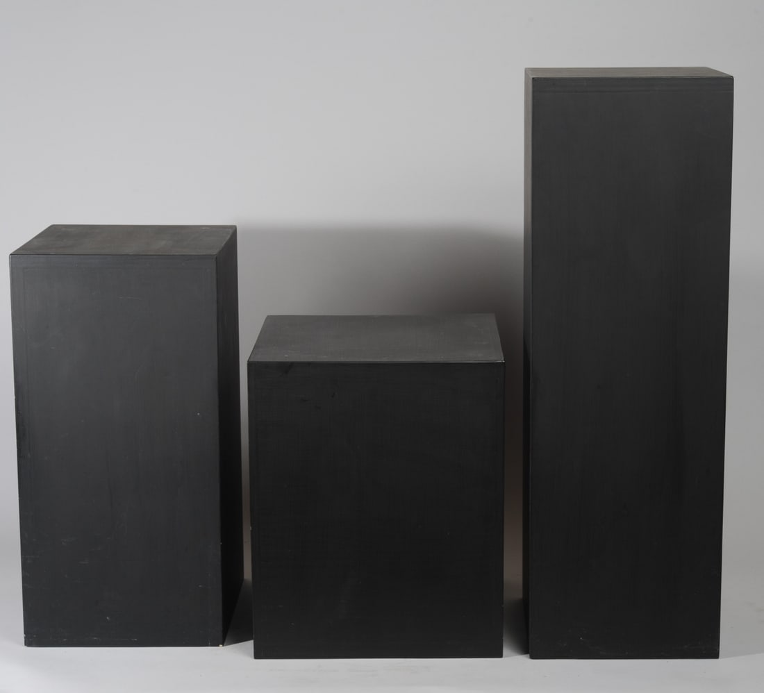 Three Gallery Display Stands (1 of 2)