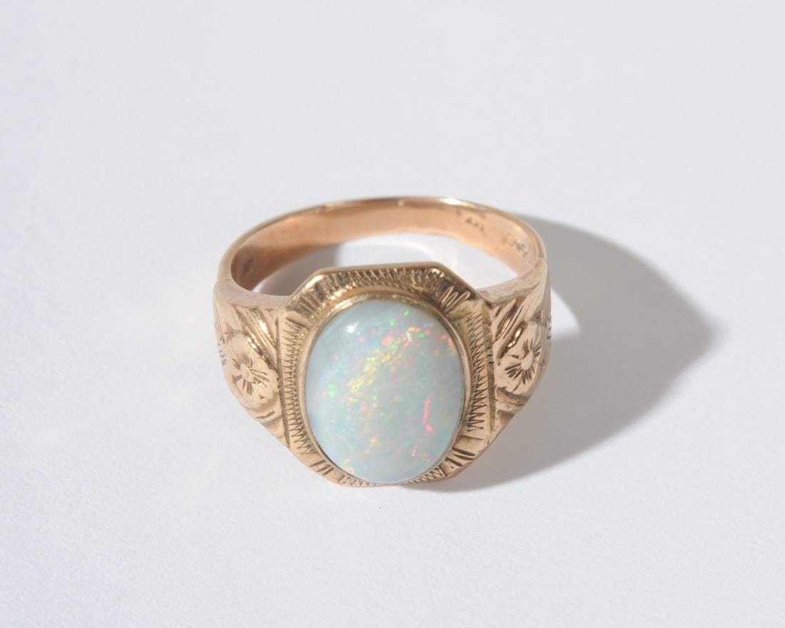 14K Yellow Gold & Opal Engraved Pattern Ring (1 of 3)