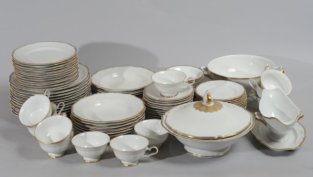 Large Lot Rosenthal "Chippendale" Dinnerware (1 of 7)