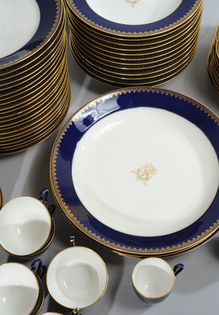 117 Pcs. Sevres Dinner Service, Early 20th C. (1 of 20)