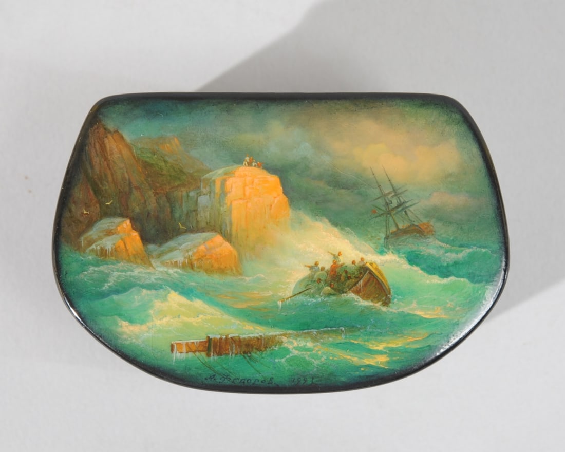 A. Federov Russian Lacquer Box + Brooch (1 of 9)