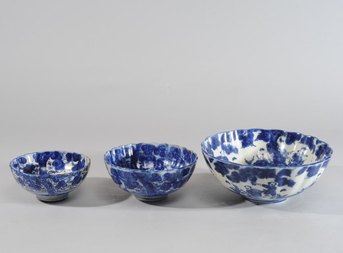 Three 19th C. Japanese Blue & White Bowles: With scalloped rims, unmarked. Largest bowl: H: approx. 3 1/2", Dia: approx. 8 5/8".