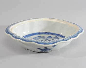 19th C. Chinese Export Canton Vegetable Dish