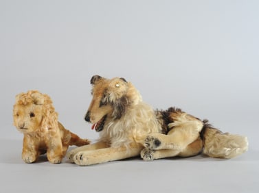 Steiff Reclining Dog and Seated Lion
